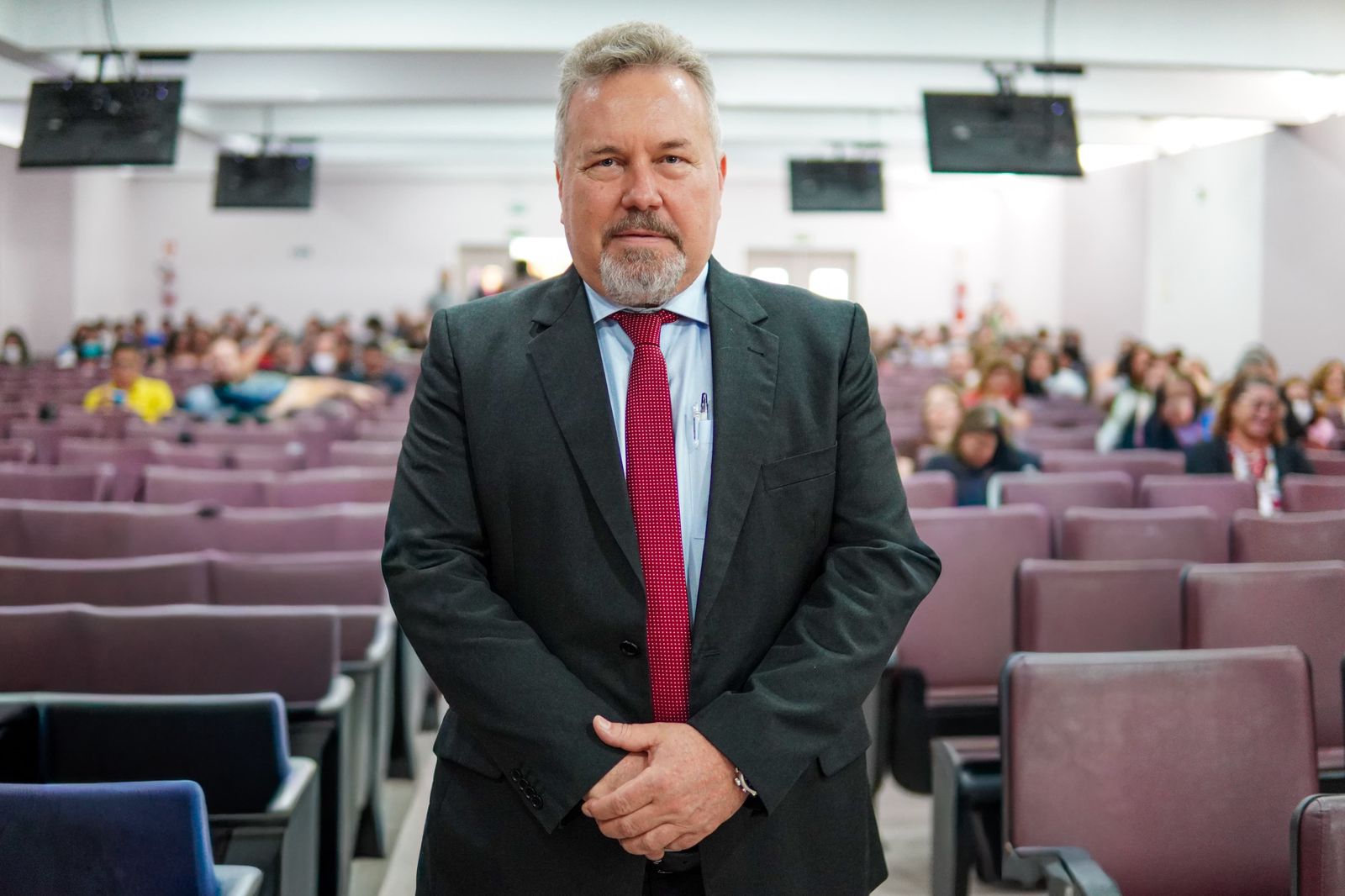 Padre Carlos Fritzen no auditório