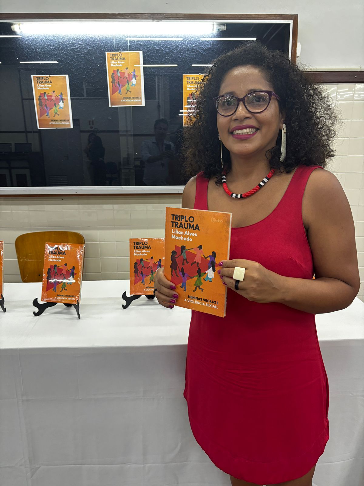 Autora do livro