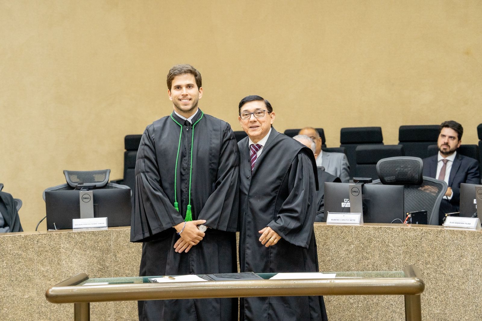 Lucas ao lado do presidente do TRF5