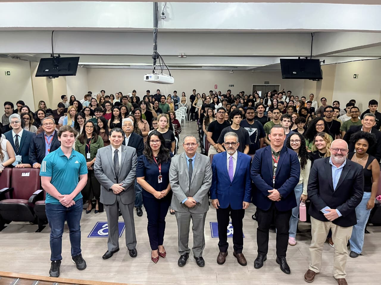 Grupo reunido