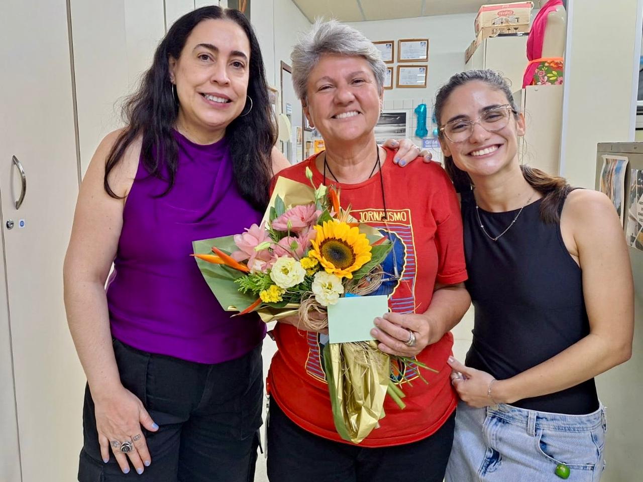 Telma e Taciana homenageando Renata 