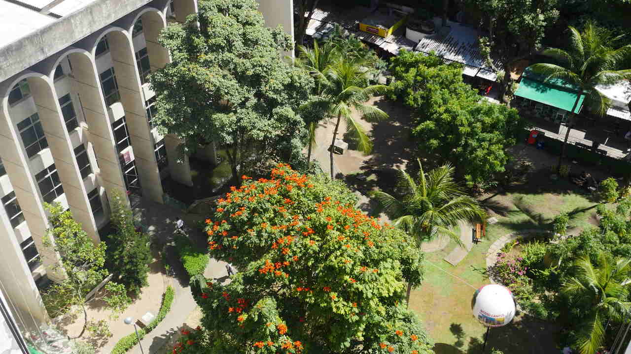 Foto aérea do campus